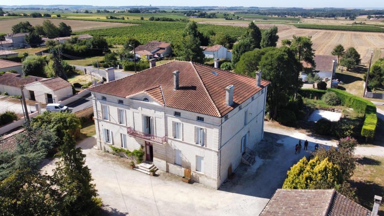 Les Croque-Notes, Chambres Et Table D'Hotes Lorignac Exteriör bild